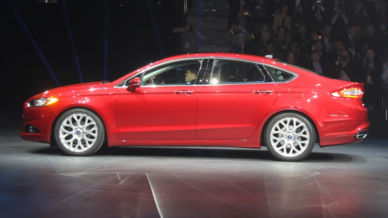 Illustration for article titled 2013 Ford Fusion Live Gallery
